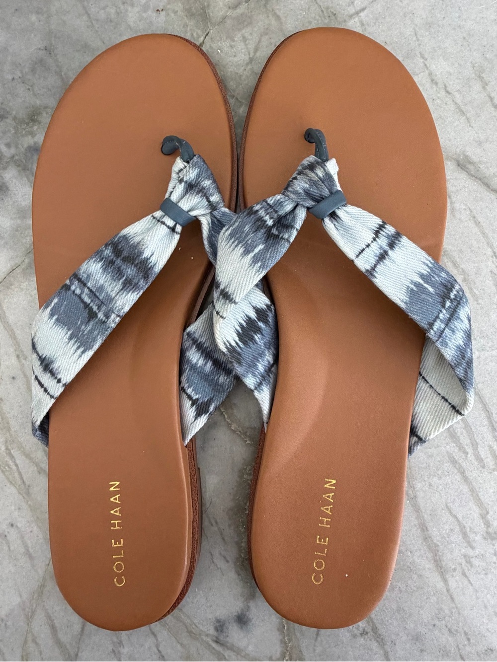 COLE HAAN Blue and White Tie Dye Flip-Flop Sandal Shoe Size-9
